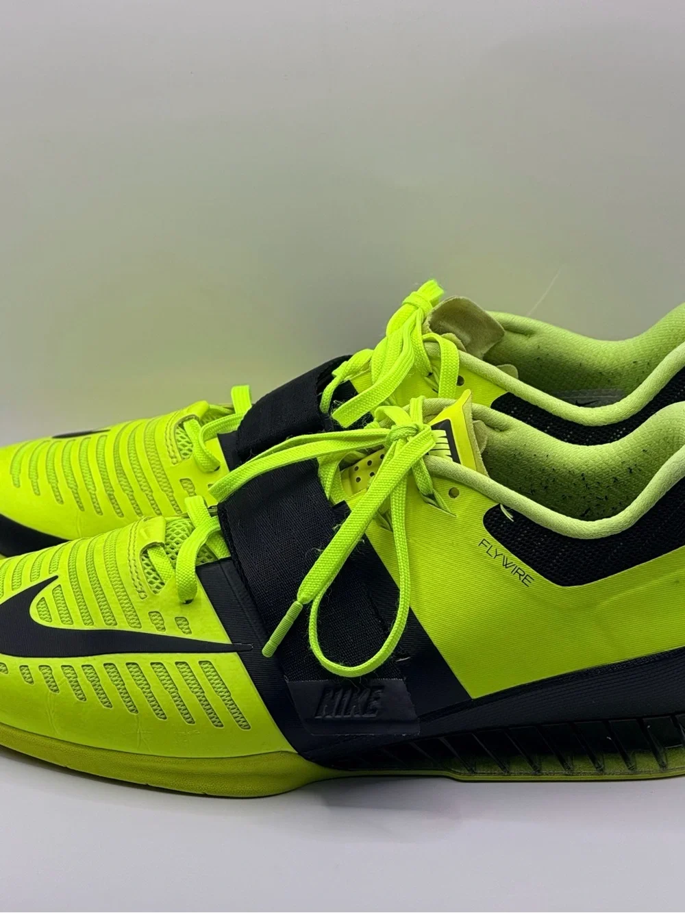 Nike Romaleos 3 weightlifting shoes in Volt/Black